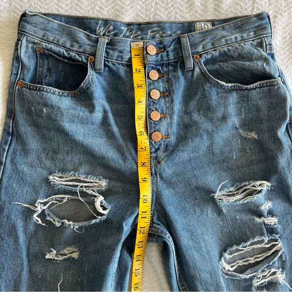 We the Free People High Rise Jeans Button Fly Raw Hem Distressed - Picture 11 of 12